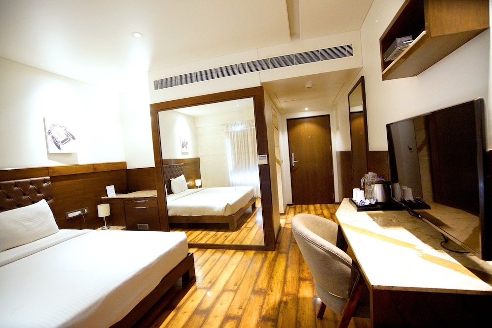 Hotel De Nada 29/43
