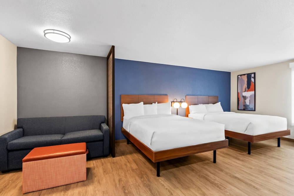 Everhome Suites Yuma East I-8 18/50