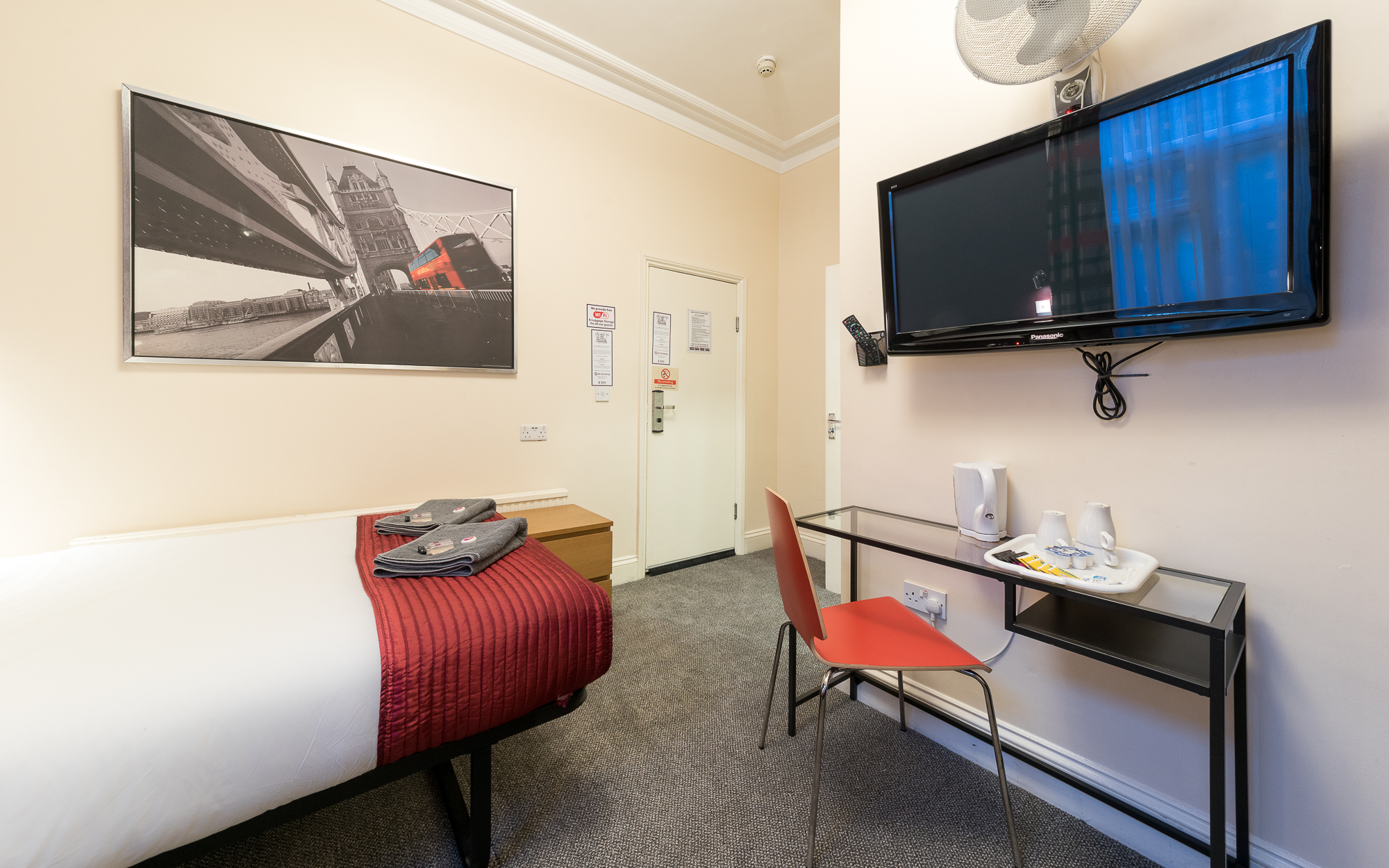 Saba Hotel London 24/45