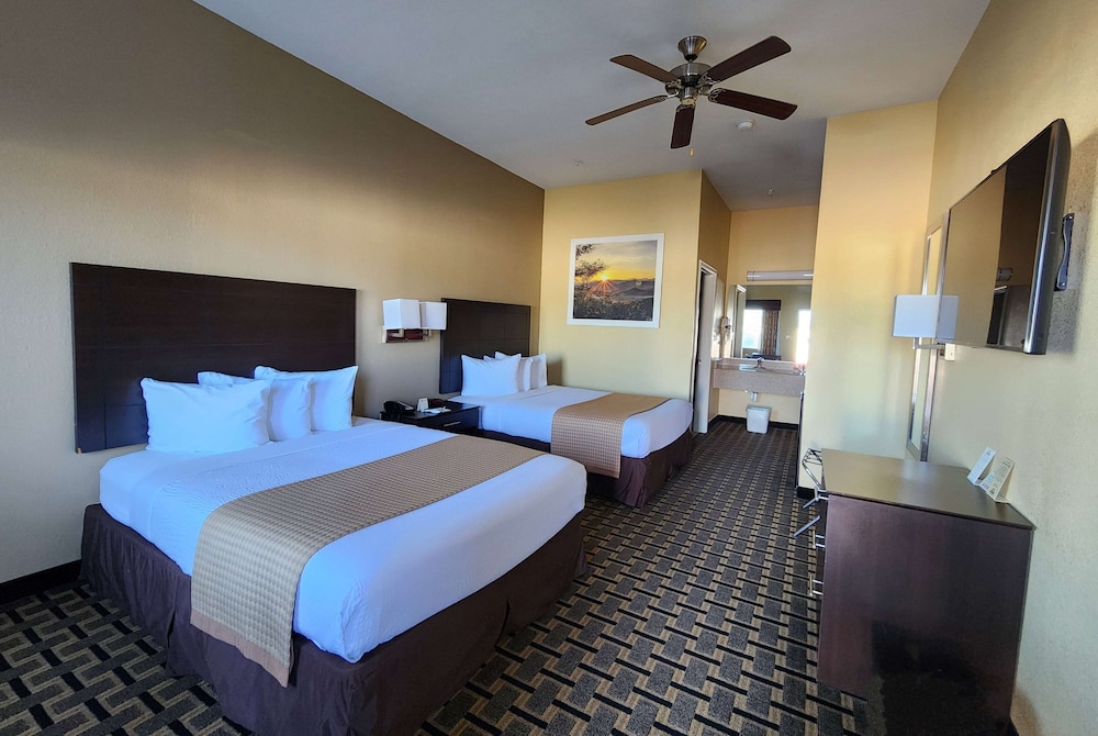 Days Inn By Wyndham Baytown East 13/50