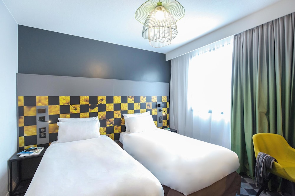 Mercure Hyeres Centre 21/73