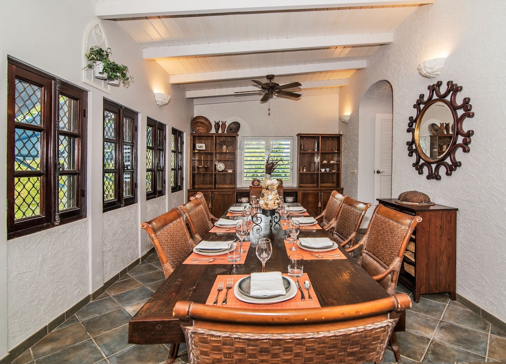 Grace Bay Beach Ocean Villas 32/50