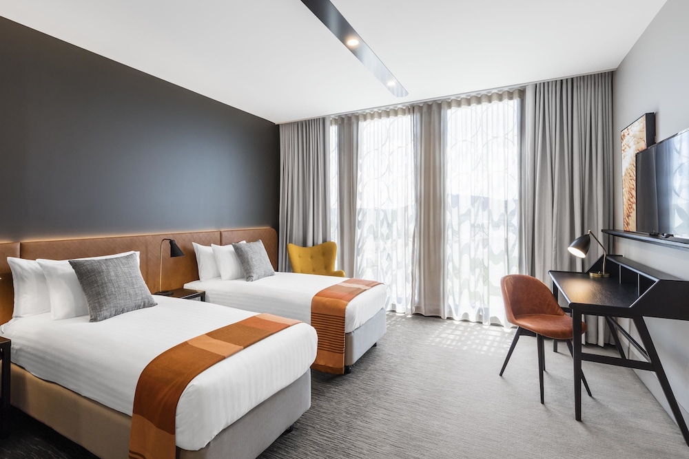Vibe Hotel Canberra Airport 15/63
