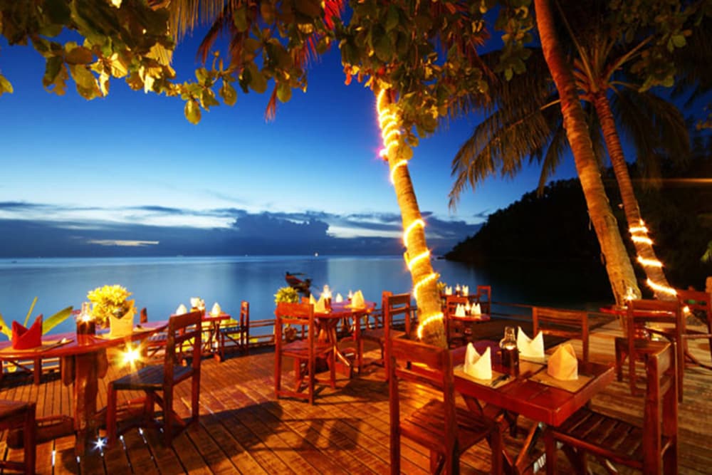 SALAD BEACH RESORT 35/38