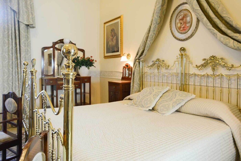 Albergo Italia 8/29