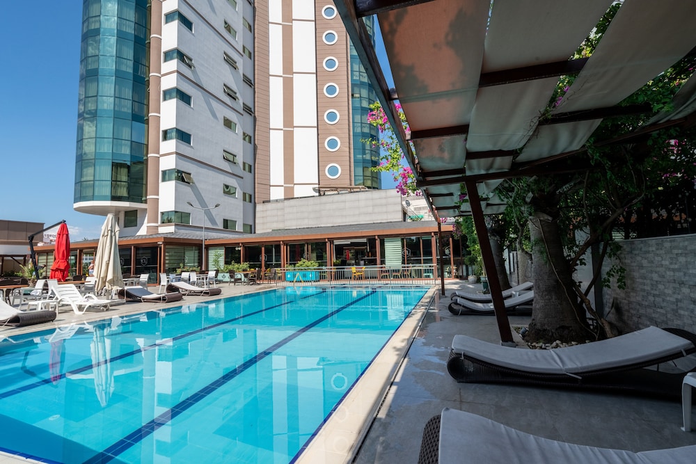 City Live Hotel 82/82