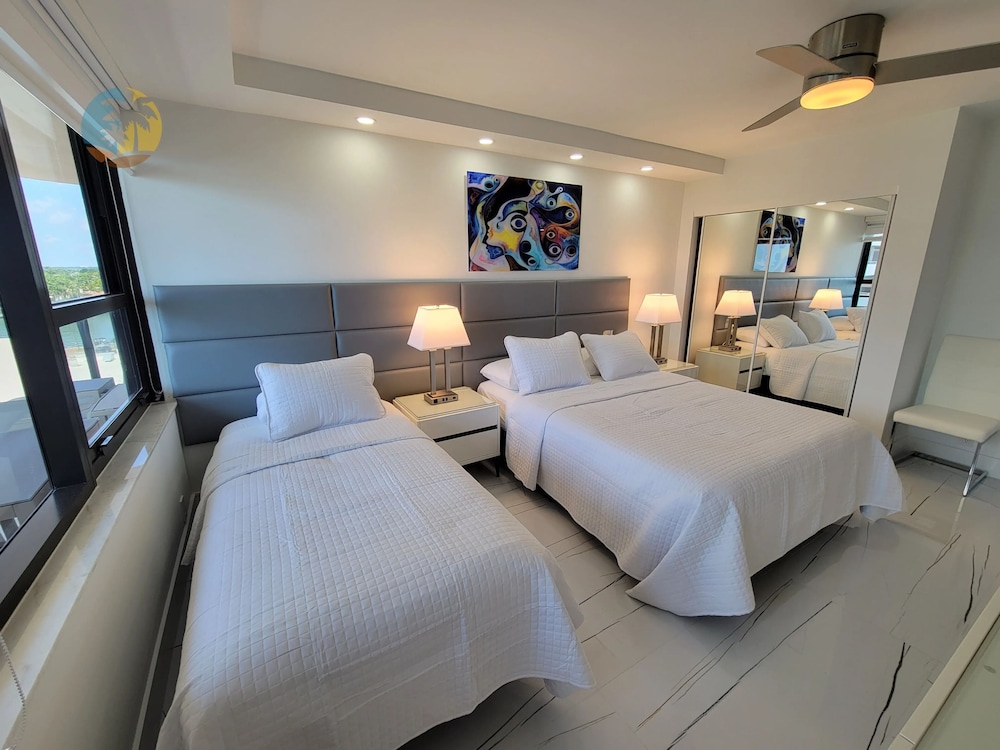 The Alexander All Suite Oceanfront Resort 42/50