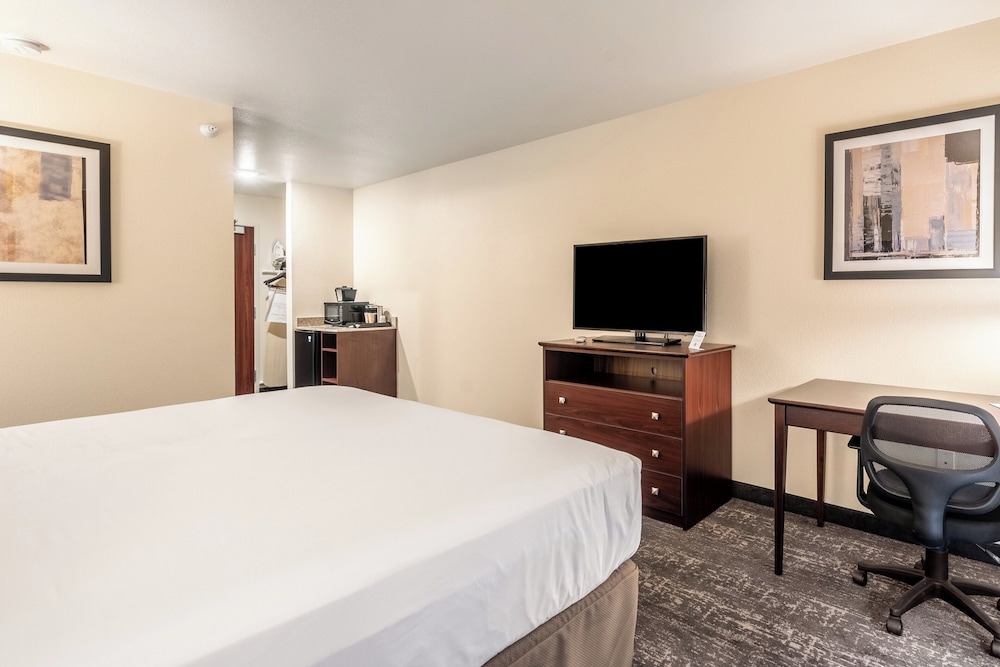Cobblestone Hotel & Suites - Andrews 13/34