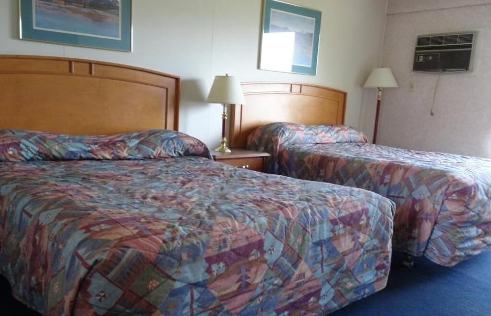 Hospitality Inn 18/55