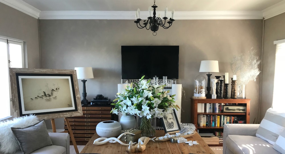 Roseroc Boutique Guest House 64/82