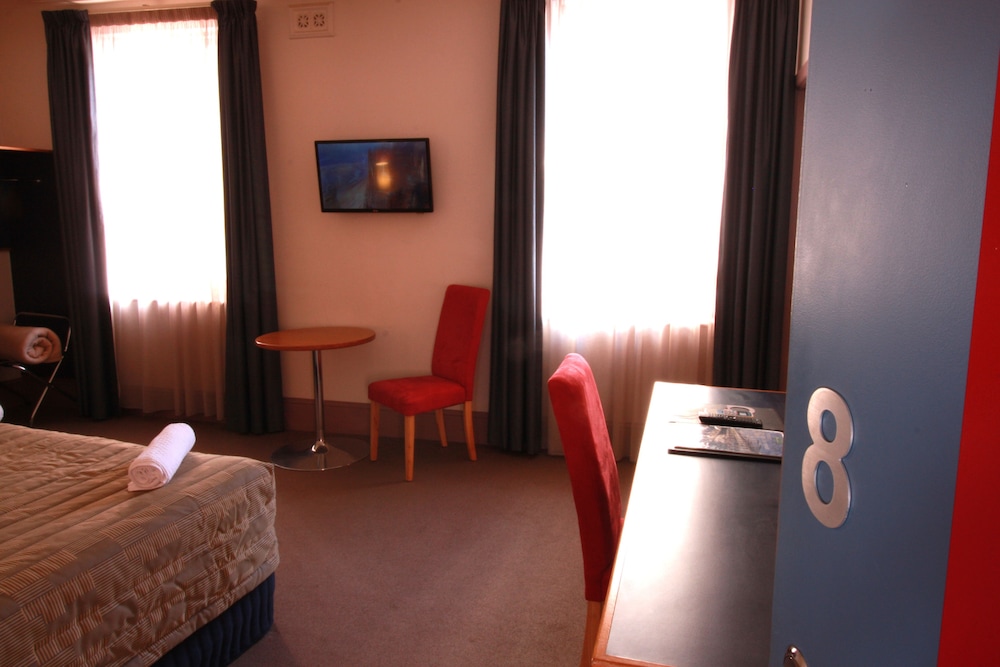 Central Hotel 21/55