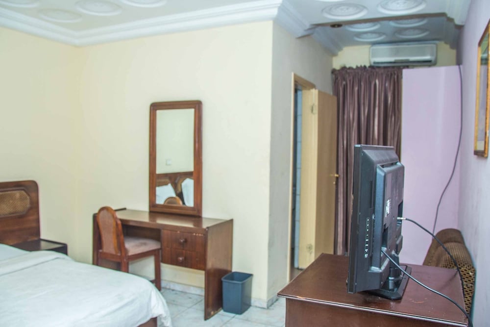 Muriela Hotels 24/45