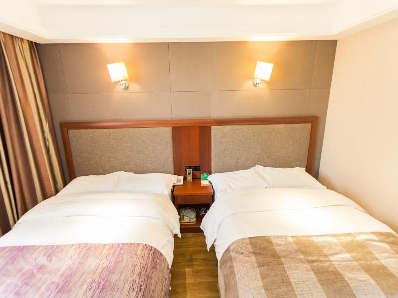 GreenTree Alliance Pudong New District Disneyland North Gate Hotel 23/42
