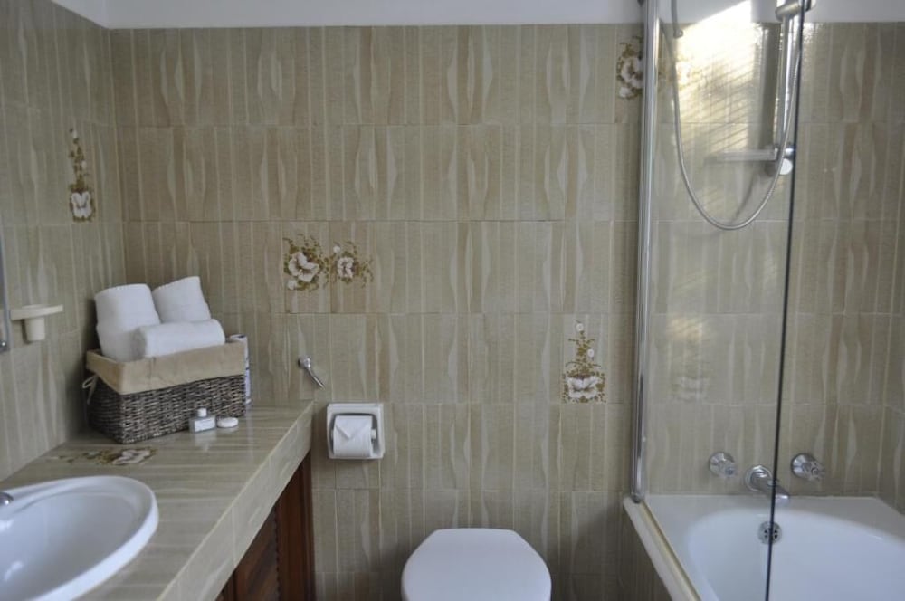 Aberdour Guesthouse 25/29