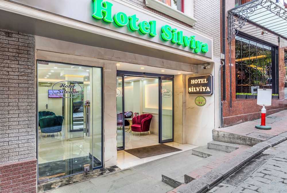 Hotel Silviya 2/50