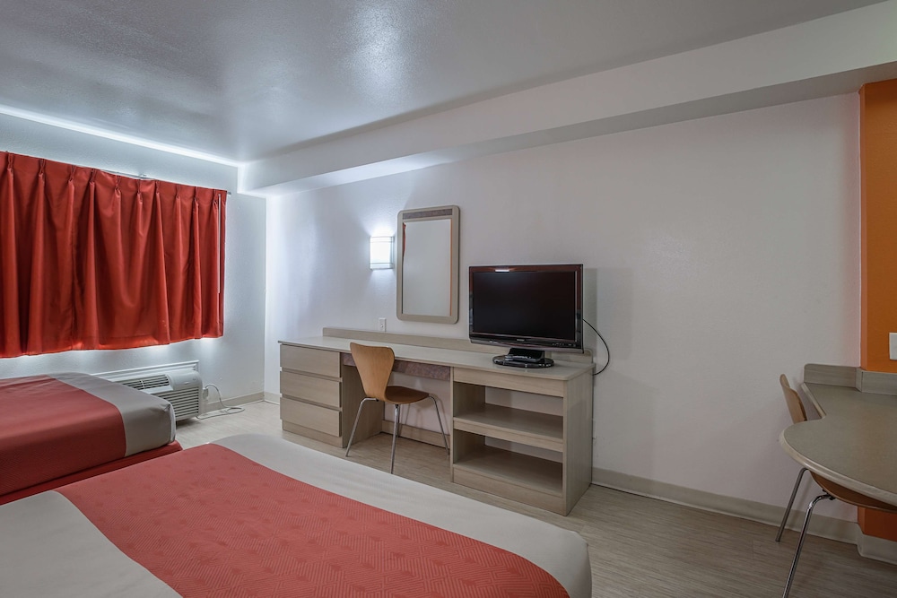 Motel6 Pasadena, TX 27/45