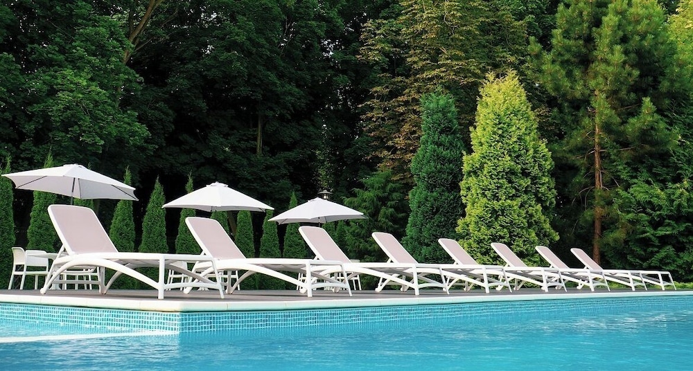 Hotel Villa Park Med Spa 54/58