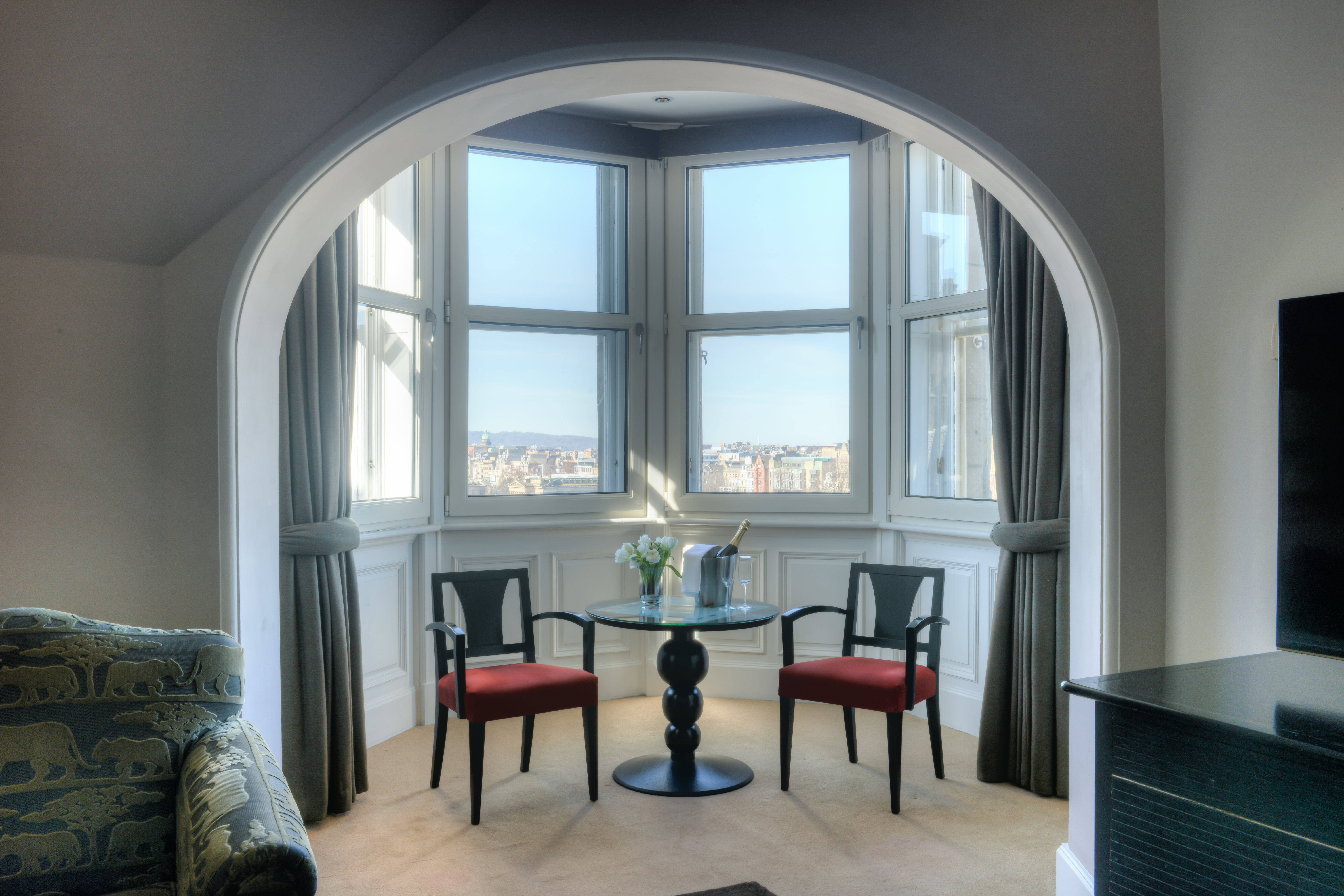 Scotsman Hotel 26/50