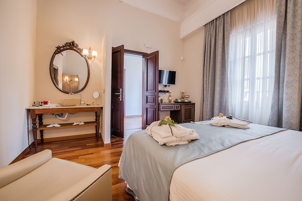 SPERVERI BOUTIQUE HOTEL 25/77