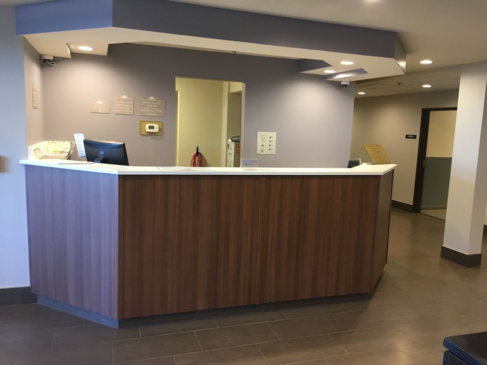Microtel Inn Suites By Wyndham Richmond Airport 7/37