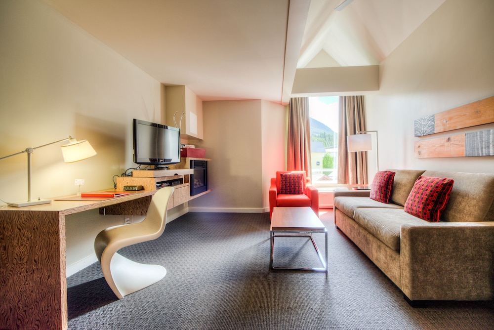 Adara Hotel 40/63