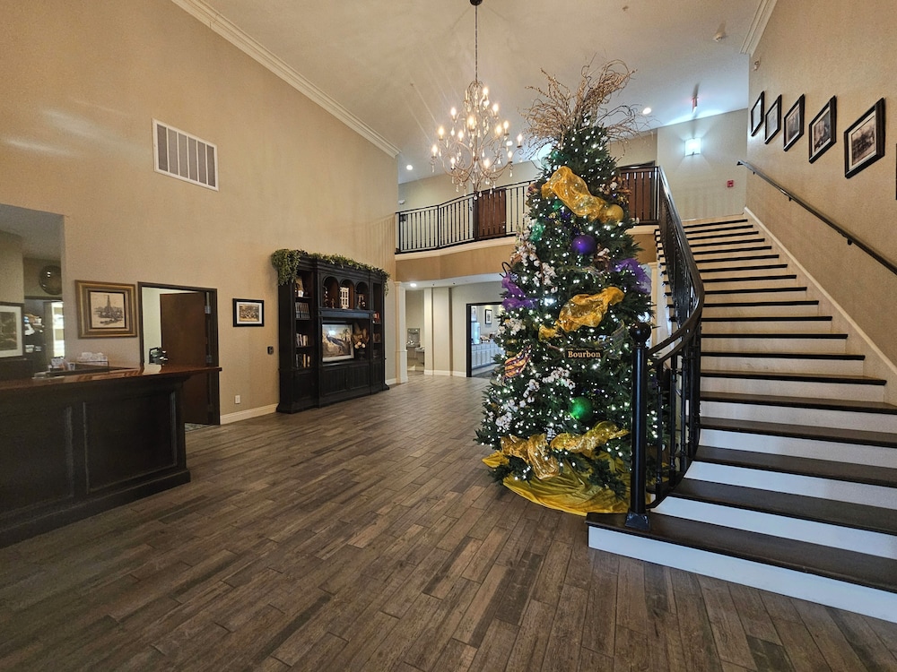 Heritage Place Hotel & Suites 6/48