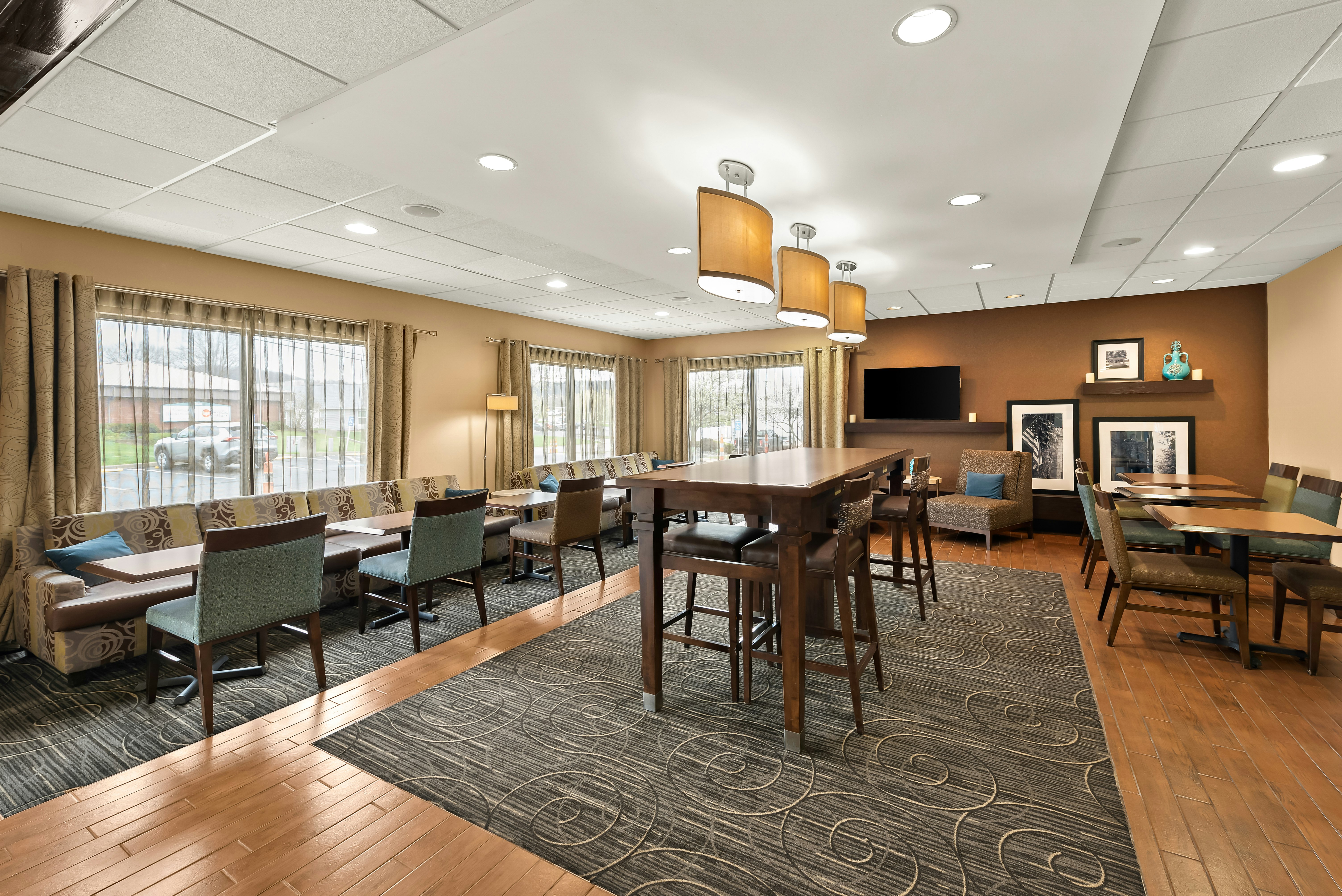 Hampton Inn Lancaster, OH 37/53