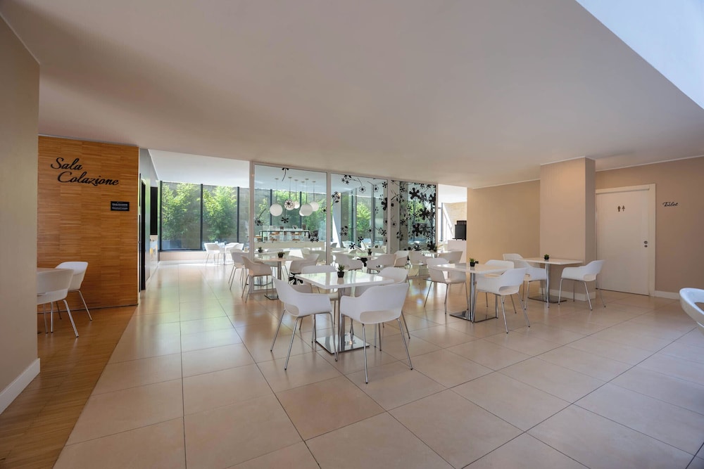 iH Hotels Milano Watt 13 43/76