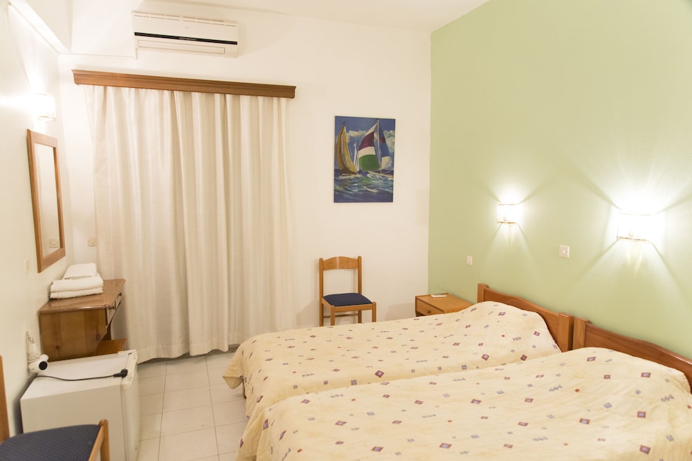 Athina 13/40
