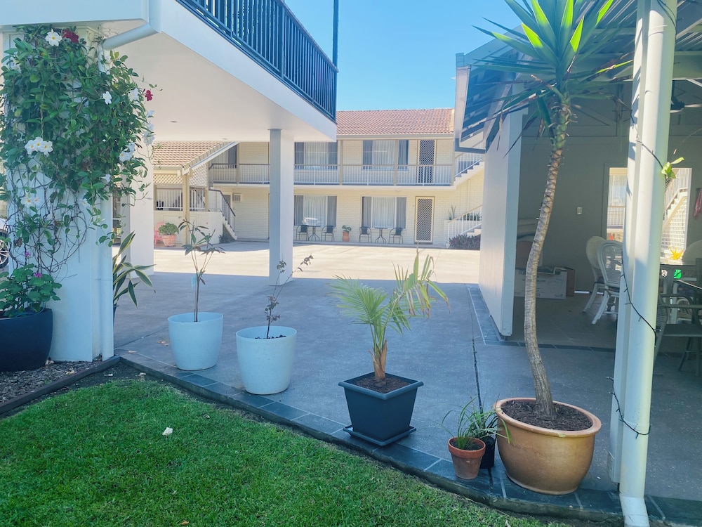 ILUKA MOTEL 52/56