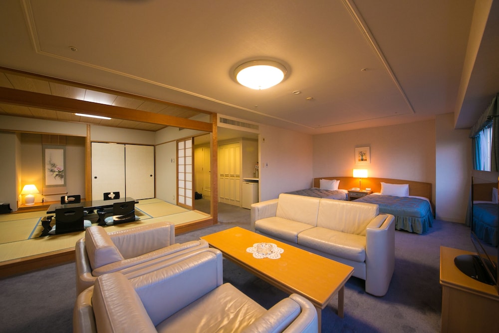 Mercure Fukuoka Munakata Resort & Spa 32/48