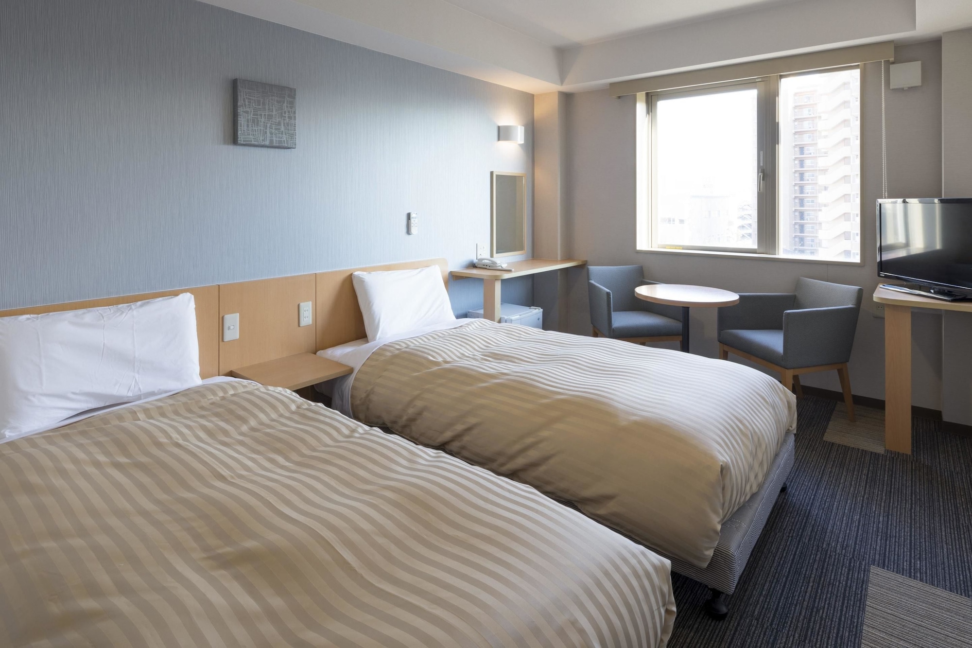 Standard, Twin Beds