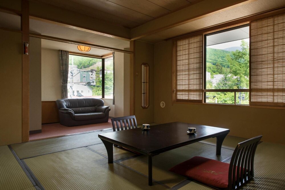 Hotel Hammond Takamiya 36/53