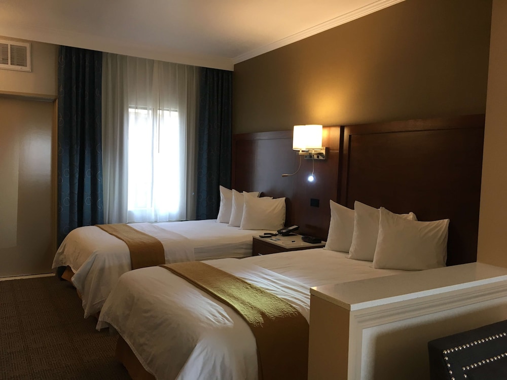 MainStay Suites Orange County John Wayne Airport 16/57