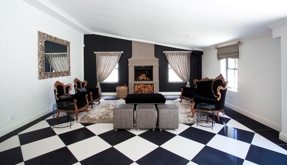 Brenaissance Wine & Stud Estate 20/36
