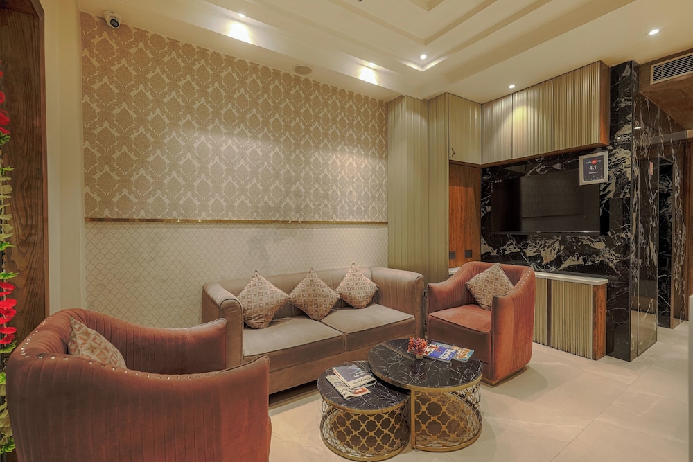 INDUS HOTEL 37/51