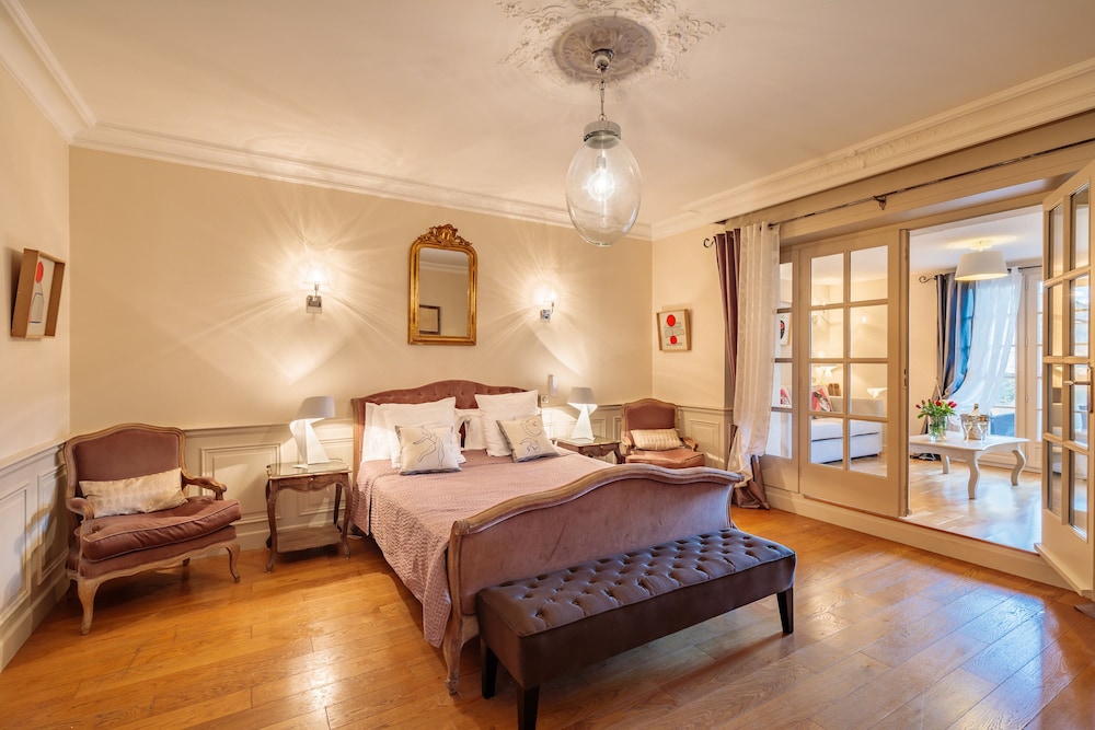 Hotel La Suite 43/75