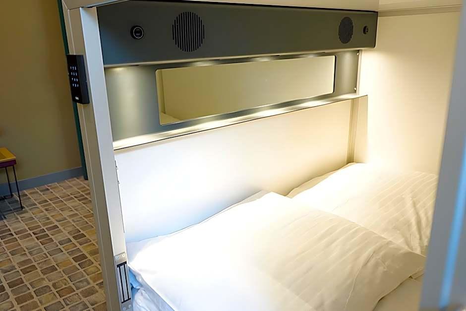 Singer109 Hotel Hostel 38/48