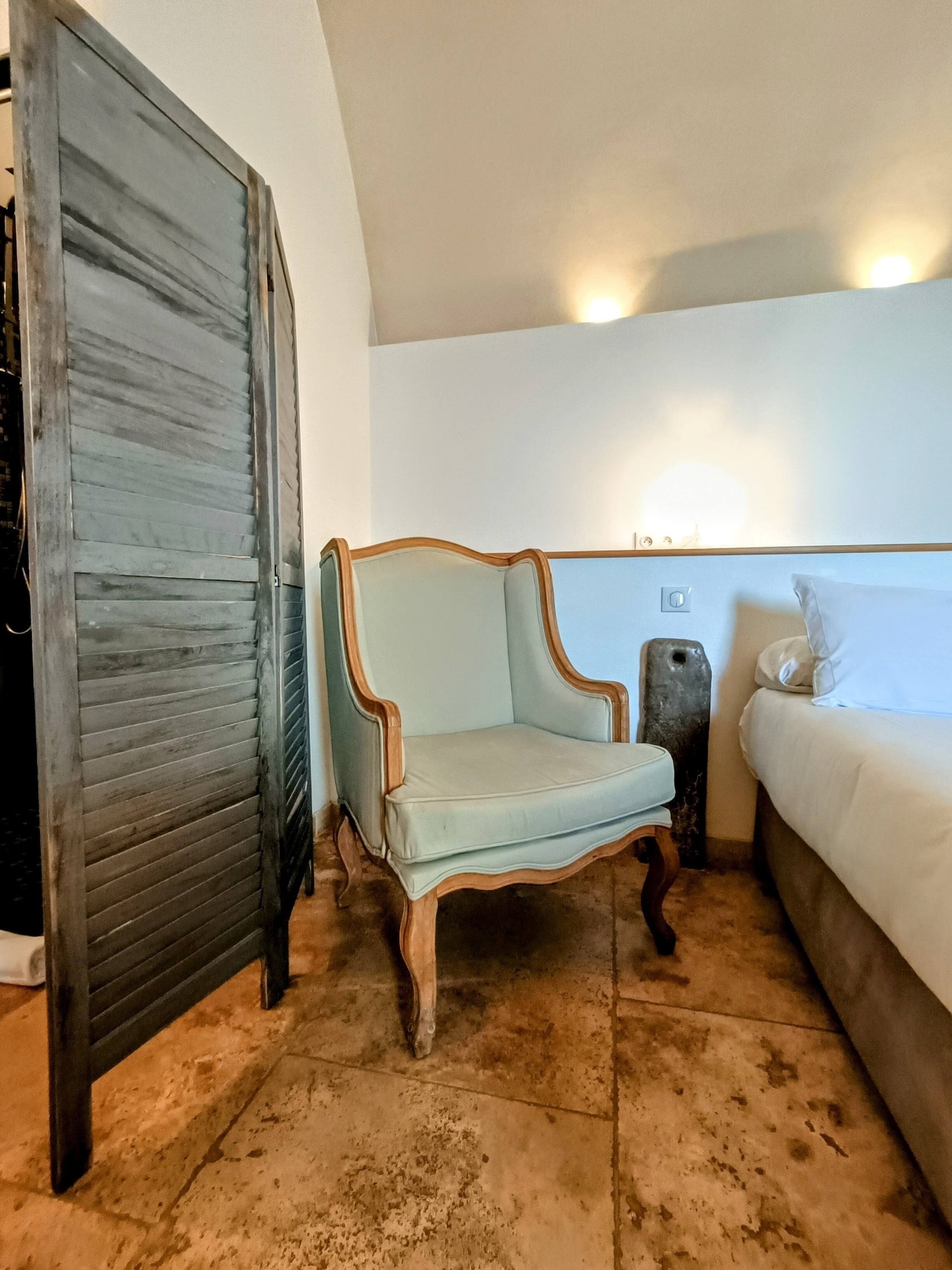 Room, Triple, Queen Bed, Sofa, Xxl