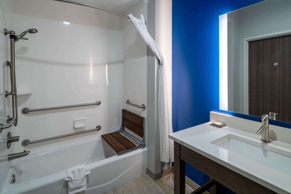 La Quinta Inn & Suites By Wyndham Tifton 25/26