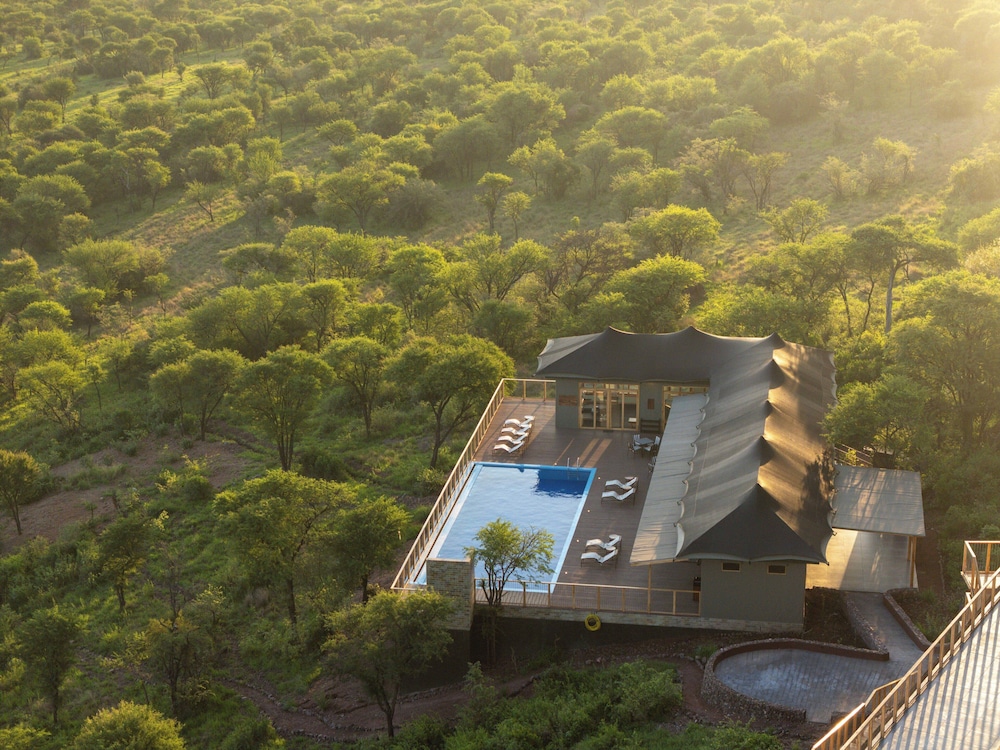 Neptune Serengeti Luxury Tented Camp 30/50