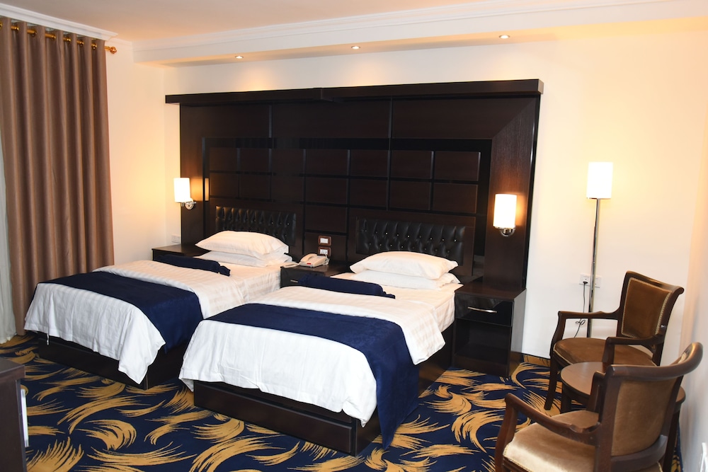 Sparr Hotel 16/66