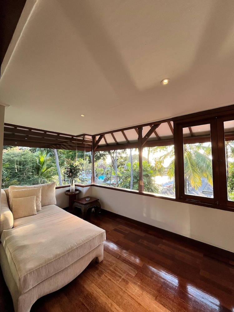 2 BEDROOMS, LUXURY, RESIDENCE, PARTIAL OCEAN VIEW, POOL VIEW