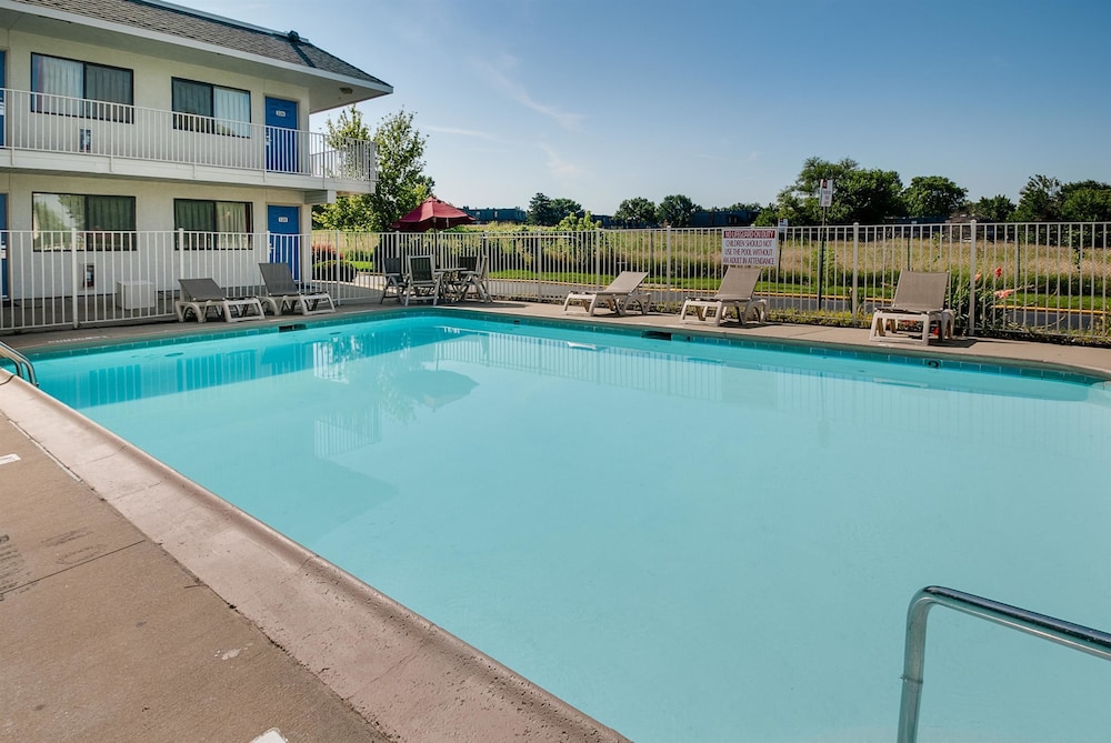 Motel6 Lenexa, KS - Kansas City Southwest 35/44