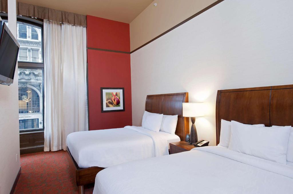 1 BEDROOM, SUITE, 2 QUEEN BEDS