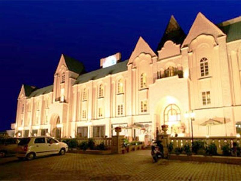Hotel Le Castle 41/49