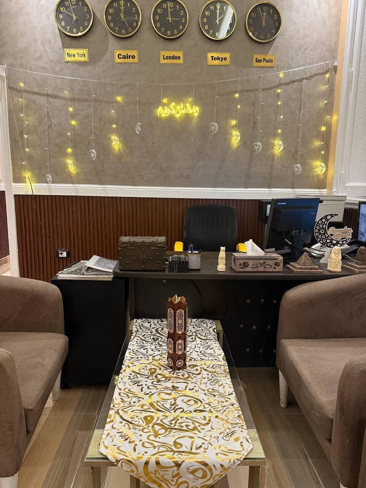 Golden Palace Hotel 35/49