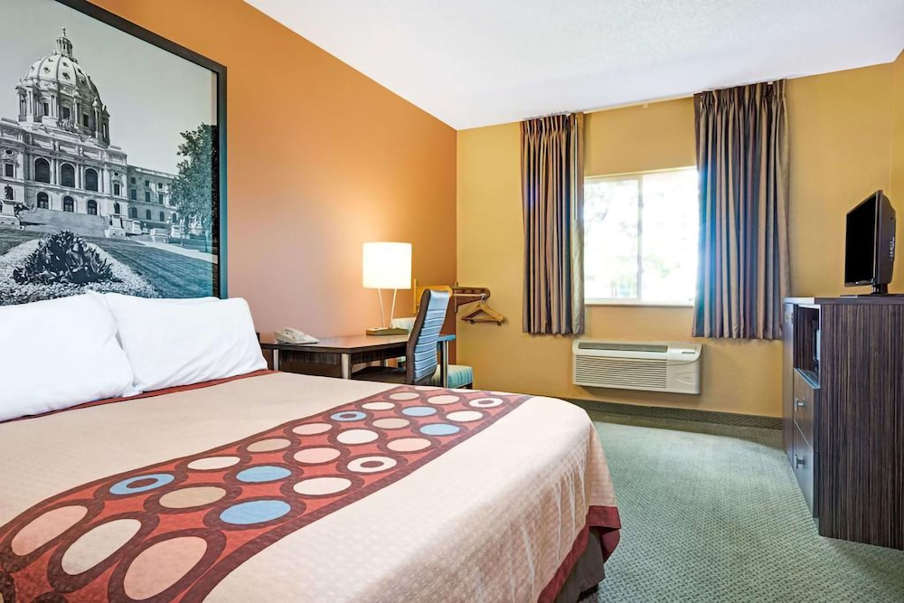 Blaine Town Inn & Suites 5/25