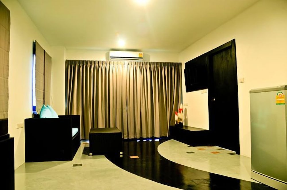 RedDoorz I-Talay Resort 30/49