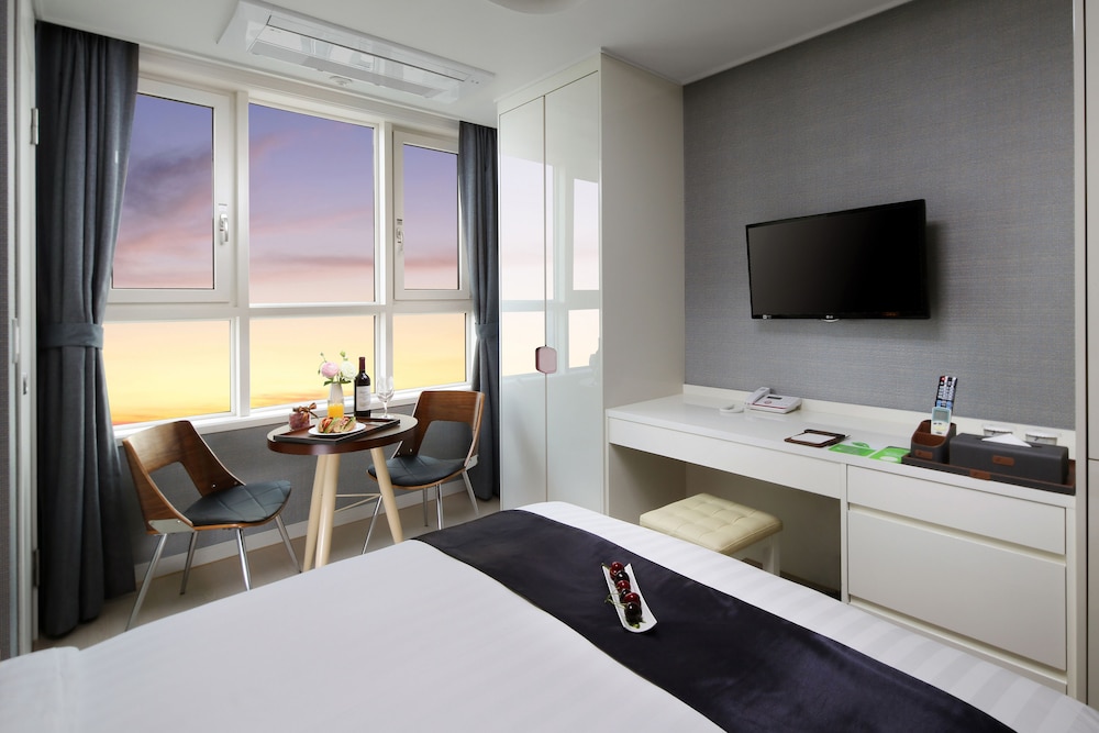 Ever8 Serviced Residence 37/47